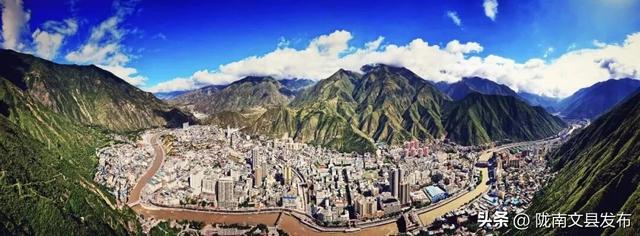 文县双节盛景：天池映月话团圆，白马欢歌越千年