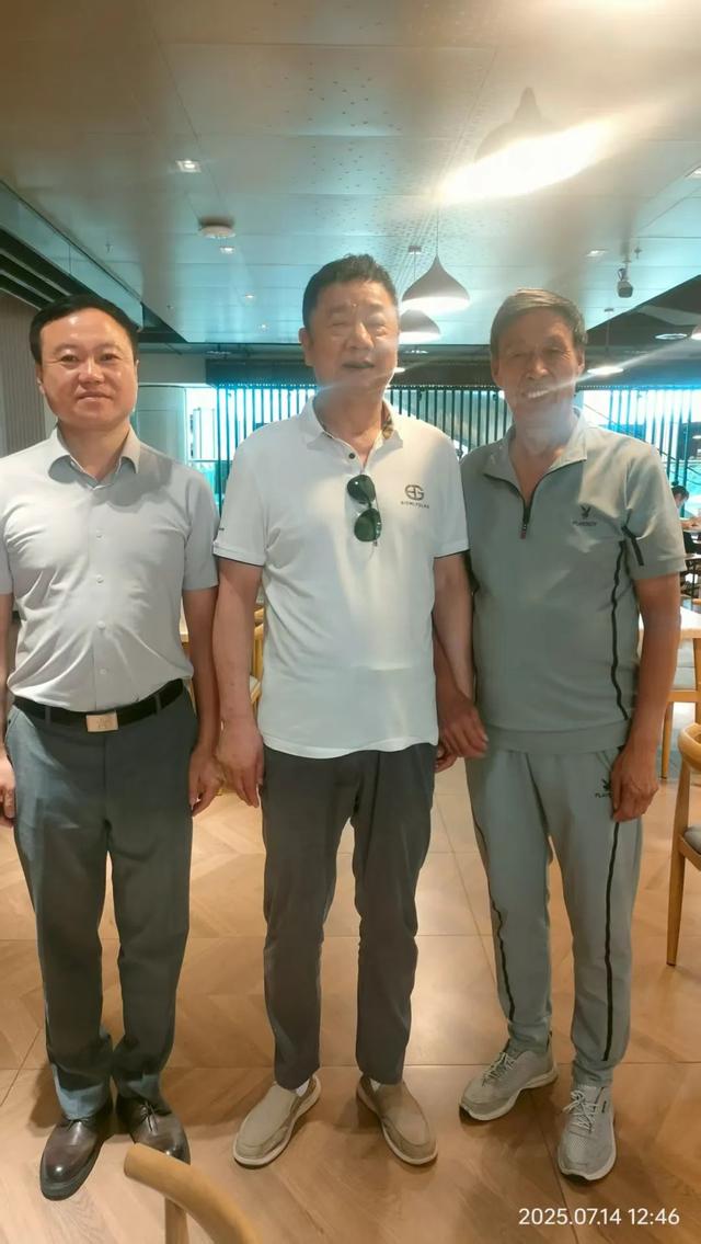 走进校园收获多·旅游文化展风采