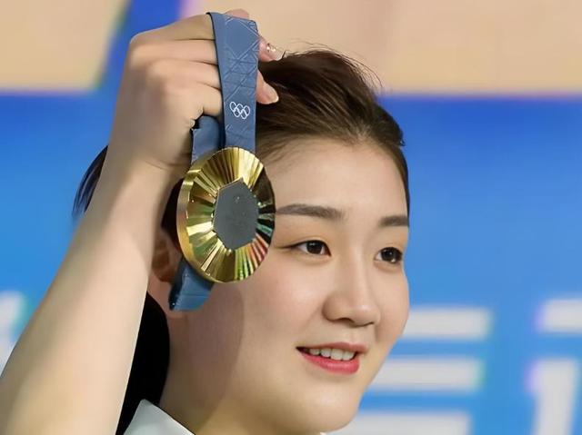 狂妄自大、和王楚钦恋爱、与孙颖莎不合，陈梦身上的传言有多离谱