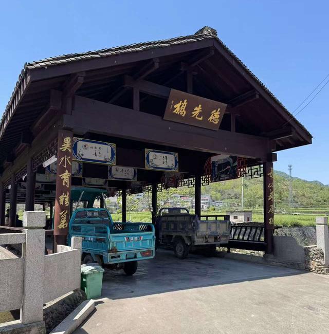 显后村：一个作家的采访掠影