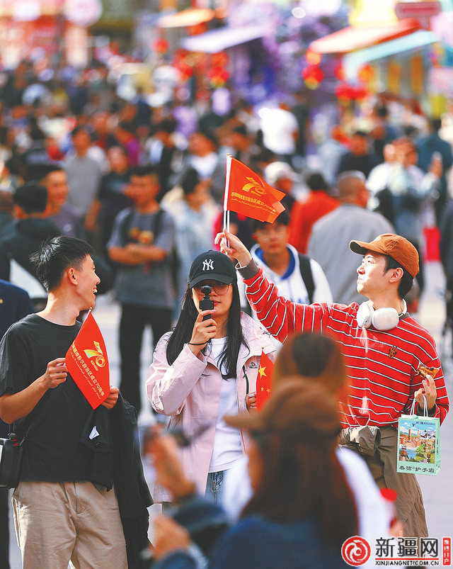 烟火倾城 热力绽放——假日乌鲁木齐文旅消费热力十足