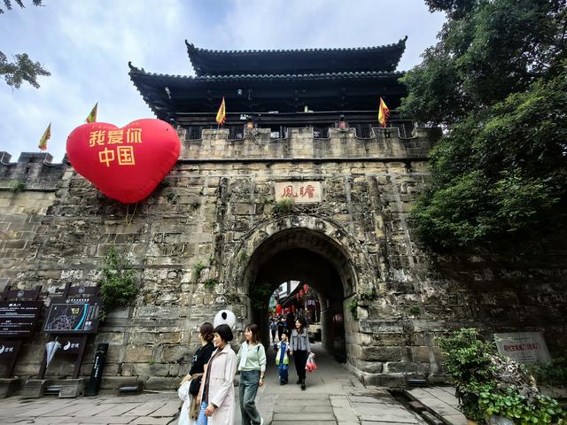 巴蜀第一县，蜀国第二都——昭化古镇，吃好喝好还听了评书
