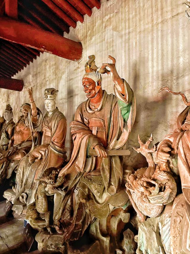 山西彩塑巡游，独一无二的孤品彩绘佛像，只有在山西还能看到