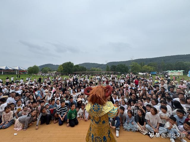 武汉野生动物王国“虎”力全开，国庆游客爆棚