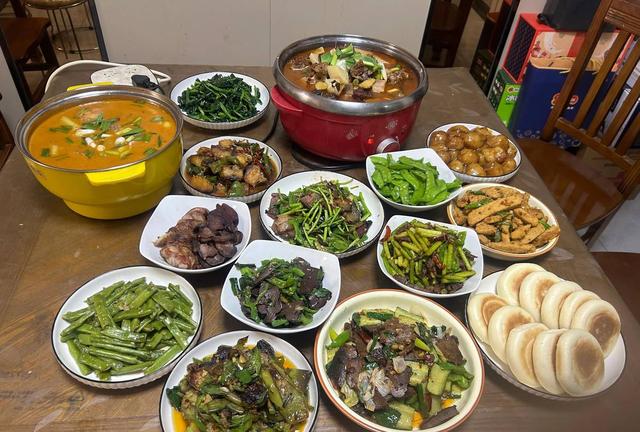 搭伙老伴每个月给我4000元，半年后我不想再搭伙了，他说我没福气
