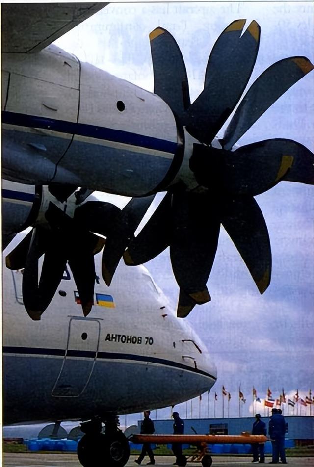 中国发动机闷头追赶十几年	，结果发现：全球最强技术原来是自己？