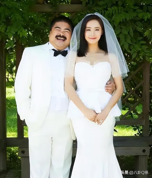 5位过气明星回归农村生活，摆摊种地养猪，如今风光不再却很踏实