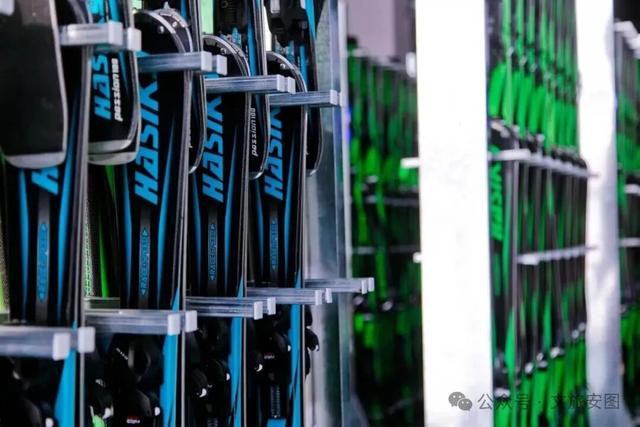 听说在安图滑雪，摔跤是种享受？这粉雪绝了，滑一次就上瘾！