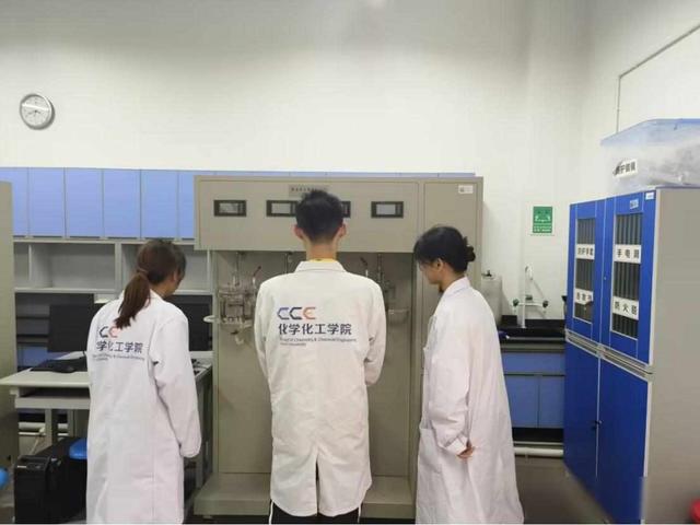 43岁女教授去世！晋升才9个月，留下两个儿子，死因曝光令人唏嘘