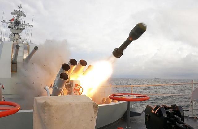 沉默14天高市再做表态：涉台立场不变但求网开一面，中方严肃回应