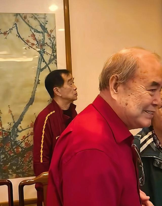 相声界泰斗北京聚会，李国盛坐C位，李金斗 赵炎 石富宽站二排