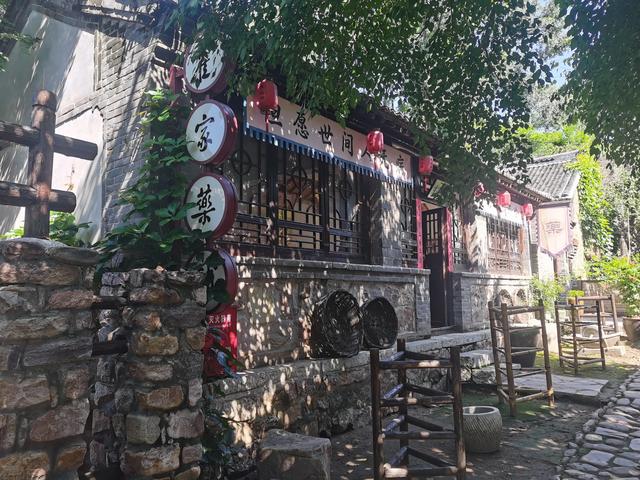 长城青山关初秋晨景