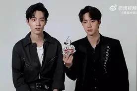 肖战王一博在泰国有多火？连路人大叔都认出他俩，笑喷！图片