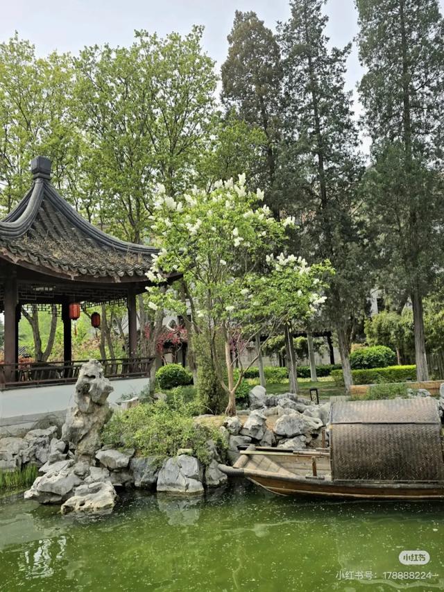 来京20多年，终于走进了一直不敢进的友谊宾馆......