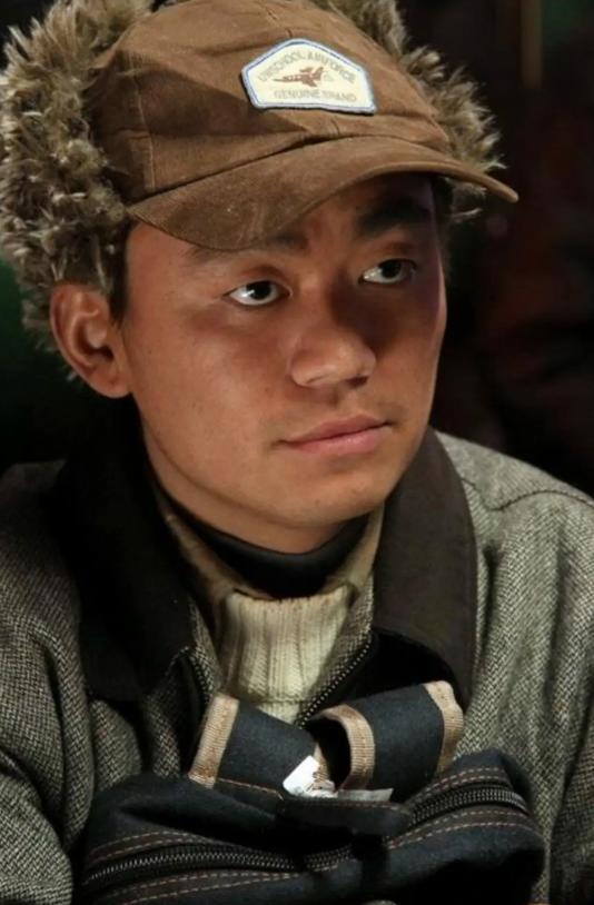 王宝强也没想到，和马蓉离婚9年后，一双儿女成为他的“救赎”！