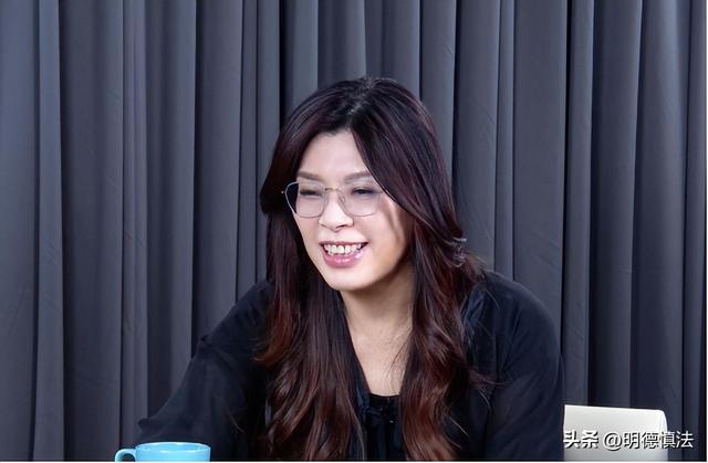 坐稳国民党主席位置，郑丽文摊牌了：两岸不回归和平，其他都免谈