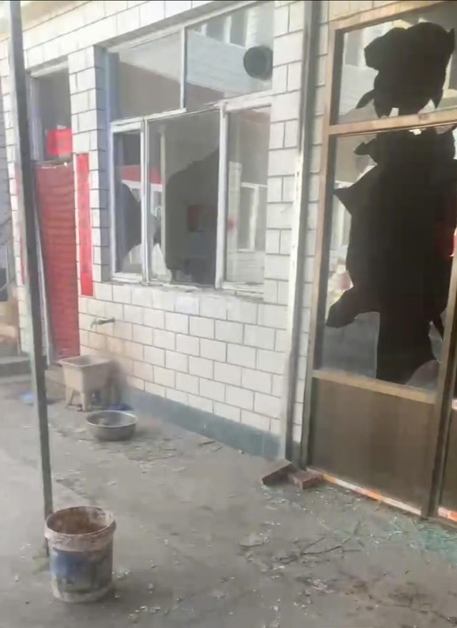 山西狗咬人案反转！郭某身上的伤另有凶器，疑似是自己人误伤