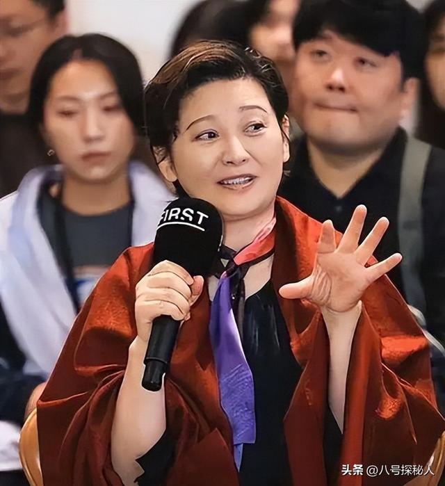 徐帆回应离婚5个月，冯小刚近况曝光	，他的“小心思”再藏不住了