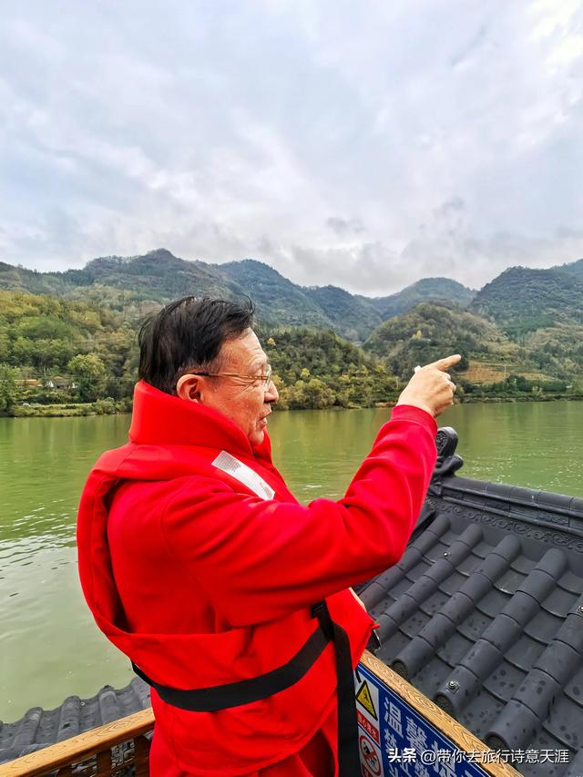 陕南石泉县后柳古镇汉江三峡