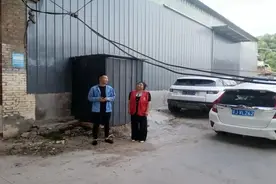 网格员服务显真情 守护居民安全行图片