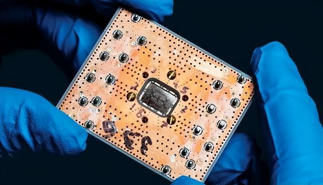 西方始料未及，中国第1条量子芯片正式投产,光刻机限制也没用了？