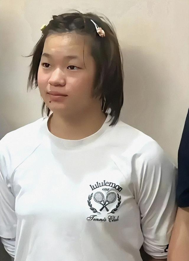 装都不装了！全红婵复出夺冠不到24小时，让人担心的一幕冒出来