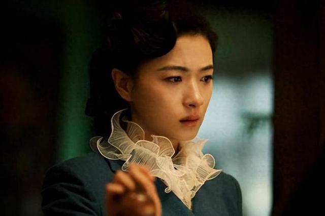 因长的太漂亮，七次拒绝导演“要求”被封杀，如今43岁凭实力走红