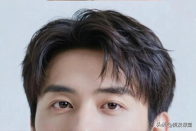 男生选对发型太重要了，剪个短发清爽又精神，出门不费时间打理
