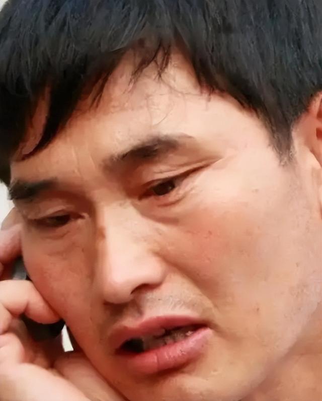 于文华也没想到，大衣哥爆红14年后	，如今终于过上了理想生活