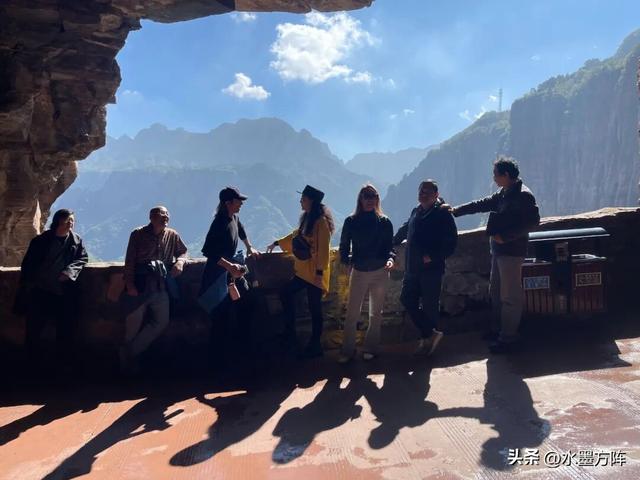 “自然观”名家采风与北京方阵艺术太行山写生基地挂牌