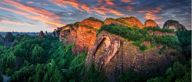 明日开演！村晚盛宴+非遗市集！逛古镇文创、赏村晚，鹰潭上清古镇&龙虎山游玩攻略承包你的冬日快乐！