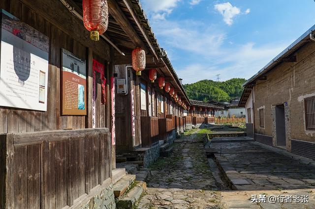 走遍福建古村落，罗宁古道上的八百年古村，藏在坑里叫“深坑”
