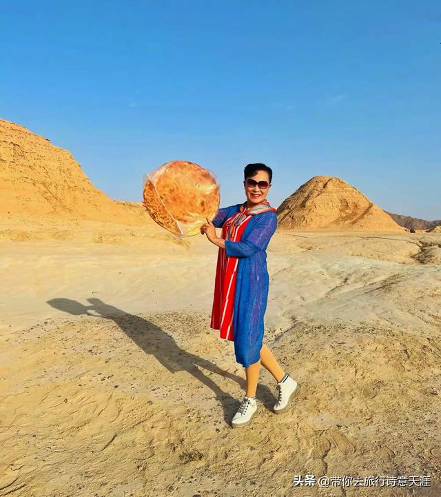 新疆独库公路南段的沿途风景