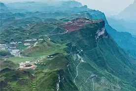 湖南免费版“天空之城”，没有武功山的人挤人，自驾直接开到山顶图片