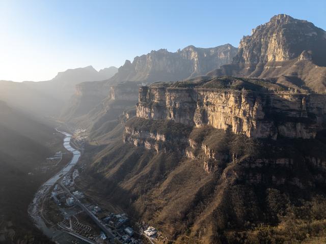 云巅上的石头记：在漏子头村，收藏一段太行黄昏