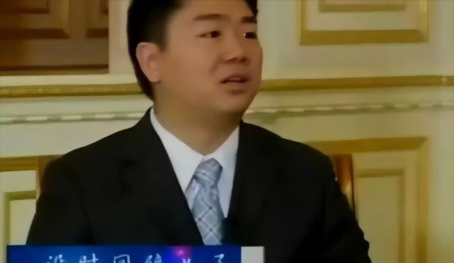 亲情重要还是金钱重要？就算如今的刘强东，面对儿子时也充满遗憾