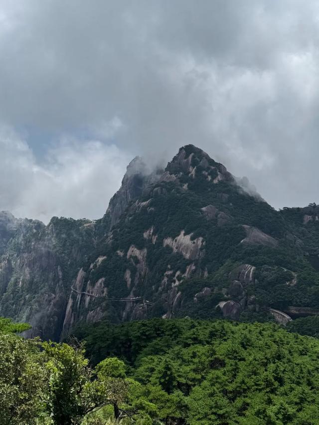 徒步三山五岳：安徽黄山！