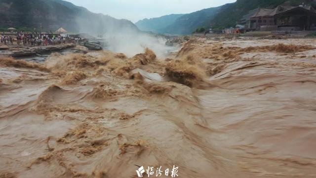 壶口瀑布景区，单日客流量突破1.46万人次！