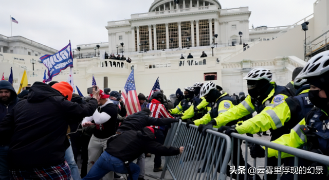 政治仇杀开启民间化，保守派烈士之死	，或成英美社会分裂临界点