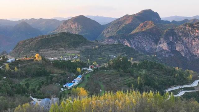 不到西坡，怎知秋色如许？