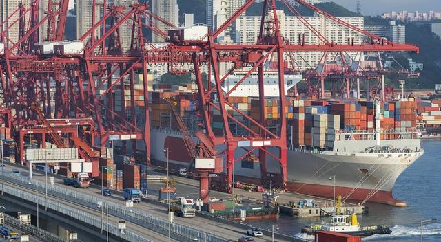 对华合约全部撕毁！中国又一伙伴背后捅刀子，骗走了20亿倒向美国