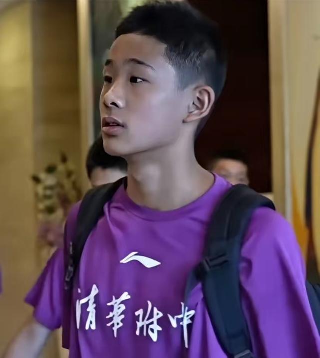 清华大学附中篮球队有5.5位广东籍球员参加2025年全国U17篮球联赛