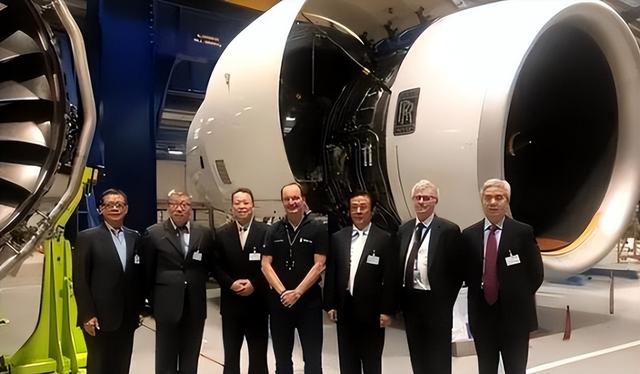 绝不向中国低头！宁愿裁员9000破产，也不接受中国的帮助