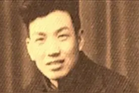 1945年在延安，西安中统负责人申请入党，惊动毛主席：谁当介绍人图片