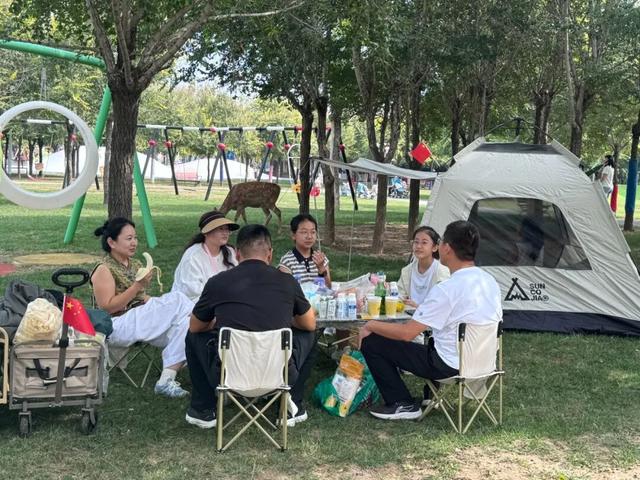 多彩滨州迎双节 文旅好礼乐不停│山东文旅·鑫诚田园“绿野画中游”艺术嘉年华启幕，共绘国庆生态画卷