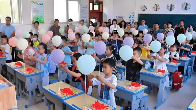 9月1日一年级入学年龄政策大改！有人乐开花，有人愁断肠。
