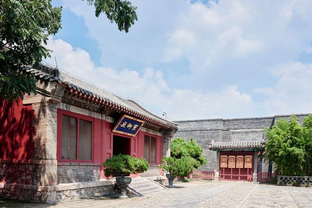 山东泰安岱庙，华夏名山第一庙，历史悠久，又被誉为“神的府邸”