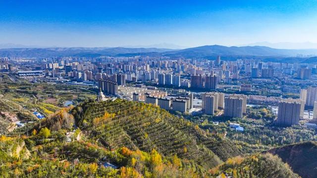 西宁发布八条秋季精品旅游线路