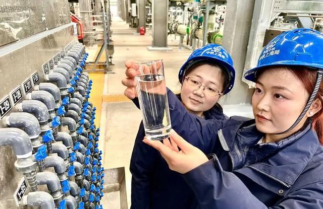 海水也能救命，中国破解40%人口用水困局，成本比你想的还低