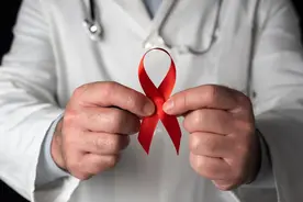 艾滋病女传男概率大吗?拿生命去发生的关系，一次或也足以毁了你图片